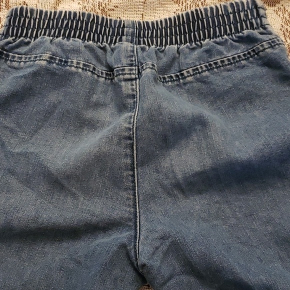 Tommy Hilfiger Ruffle Bottom Capri Jeans 5 - Picture 7 of 8